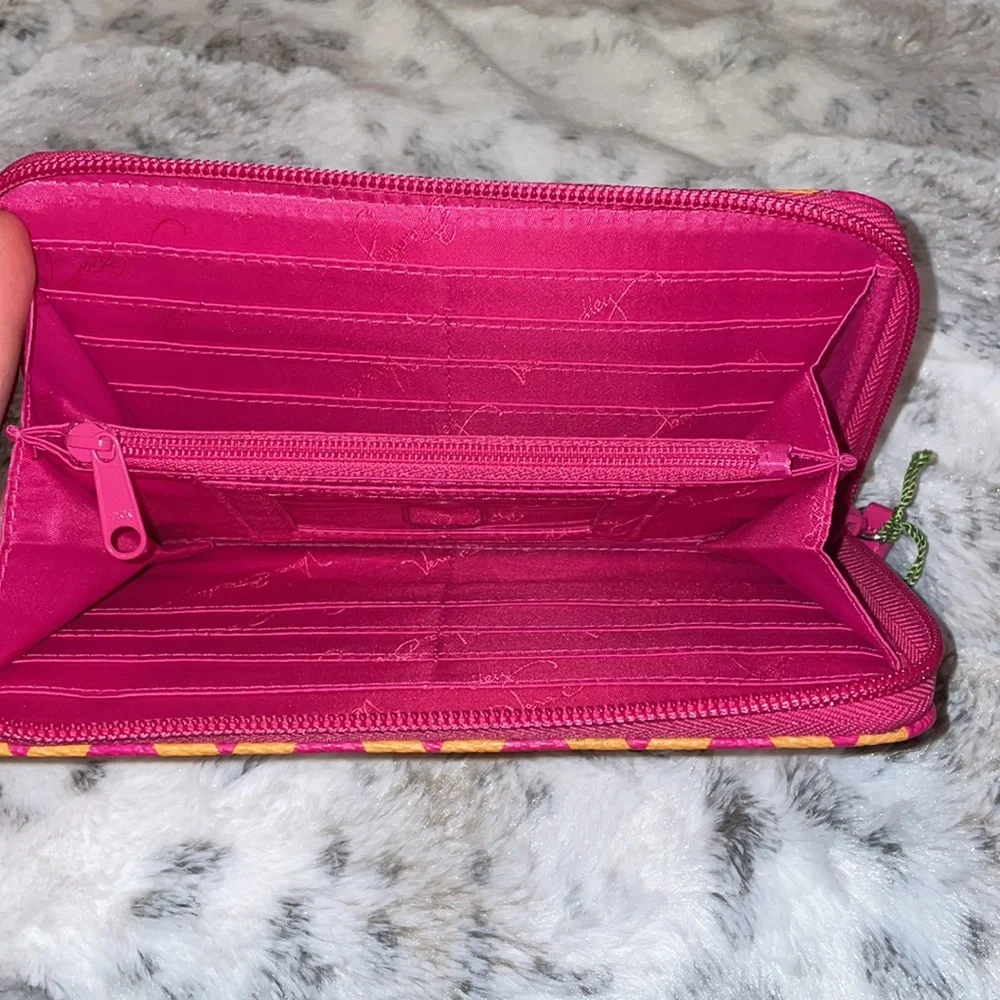 Vera Bradley pink‎ and orange chevron wallet - Picture 3 of 5